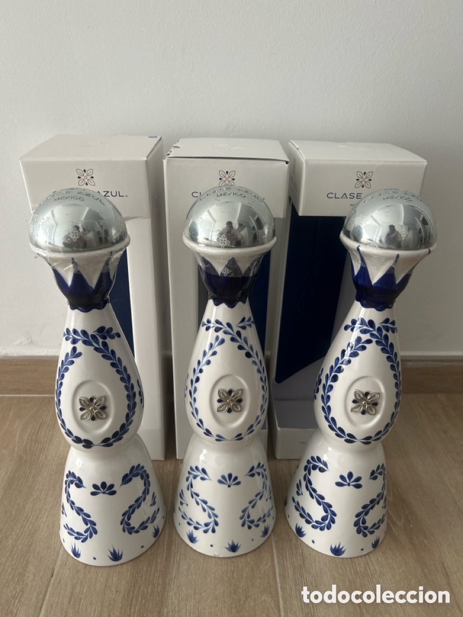 Botellas antiguas: Botellas clase azul reposado - Foto 1