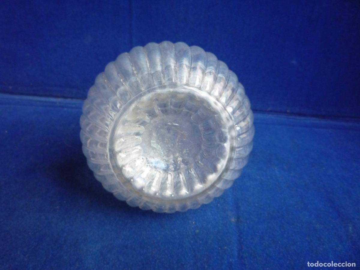 Botellas antiguas: LICORERA O BOTELLA CRISTAL ESTRIADA - Foto 3