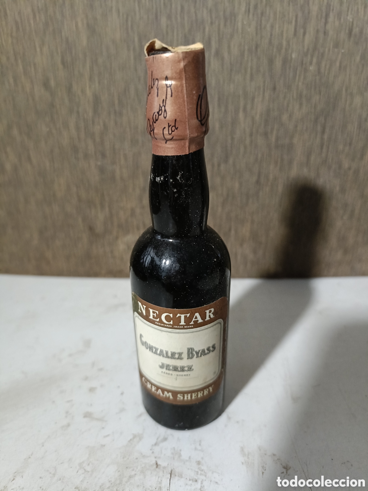 Botellas antiguas: Mini botella sherry Gonz&aacute;lez Byass - Foto 1