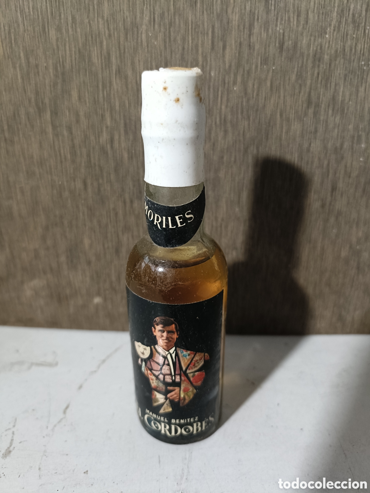 Botellas antiguas: Mini botella de licor El Cordob&eacute;s - Foto 1