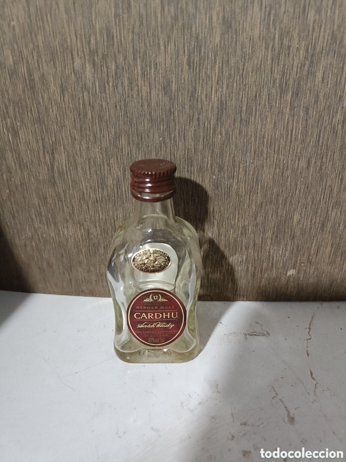 Botellas antiguas: Mini botella de whisky. Cardhu - Foto 1