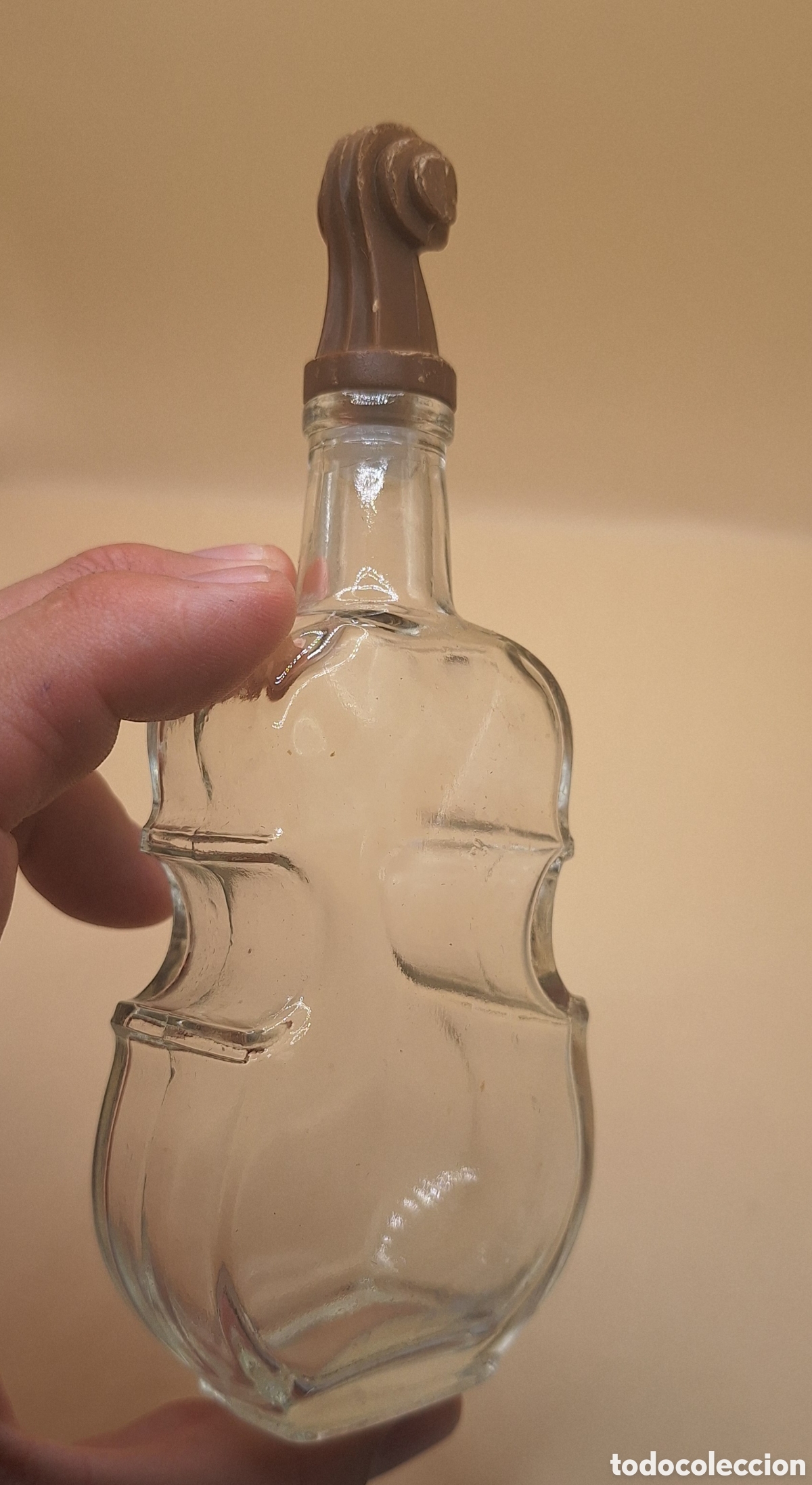Botellas antiguas: Antigua Botella en Forma de Viol&iacute;n - Foto 7