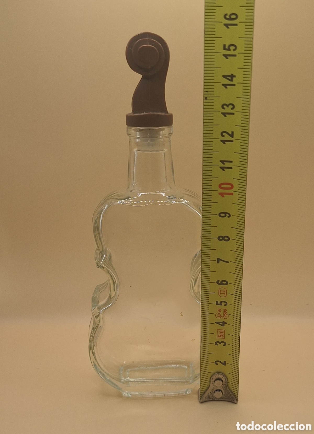 Botellas antiguas: Antigua Botella en Forma de Viol&iacute;n - Foto 10
