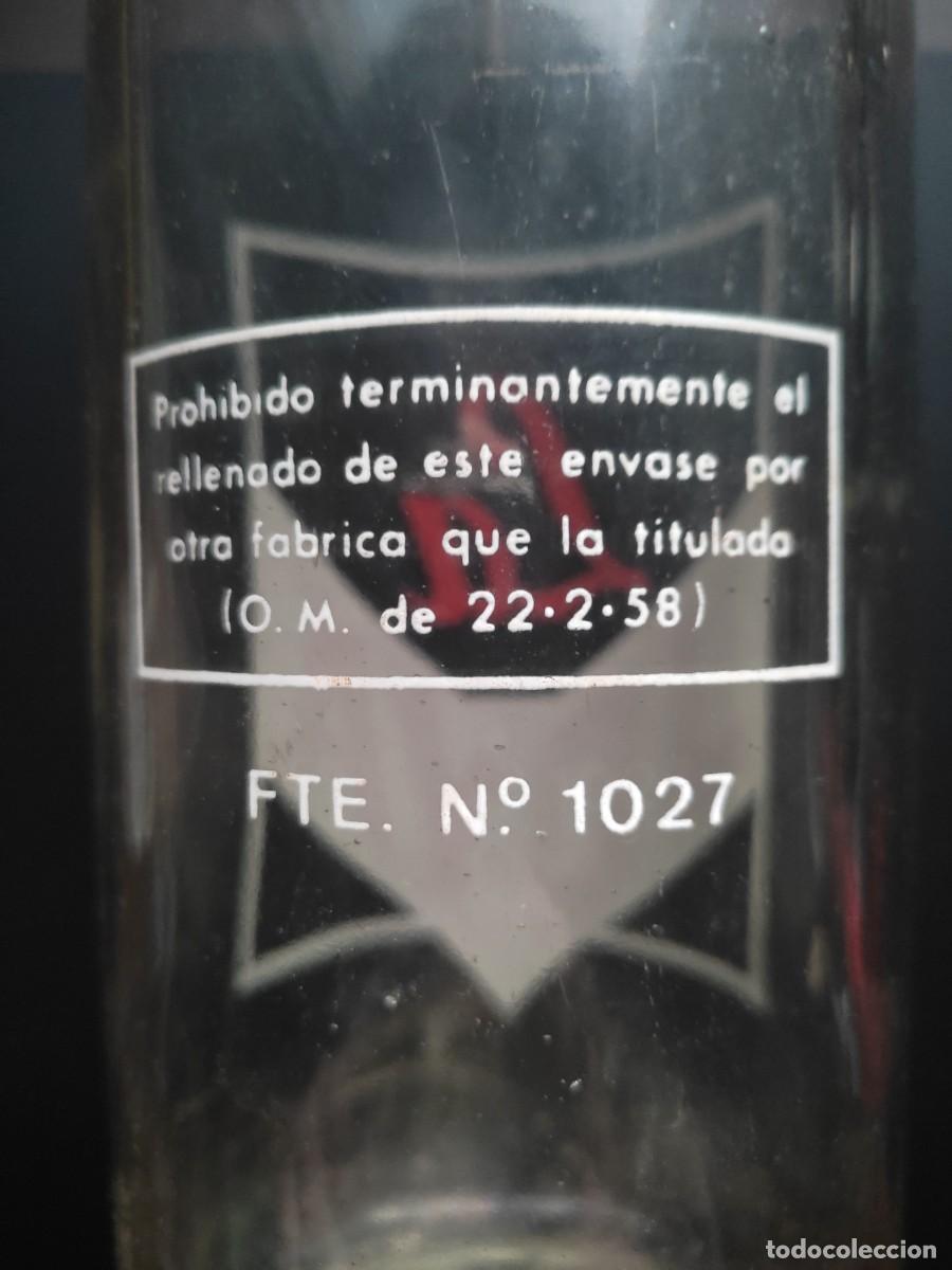 Botellas antiguas: BOTELLA ESPUMOSOS GASEOSA LA JOYA - Foto 2
