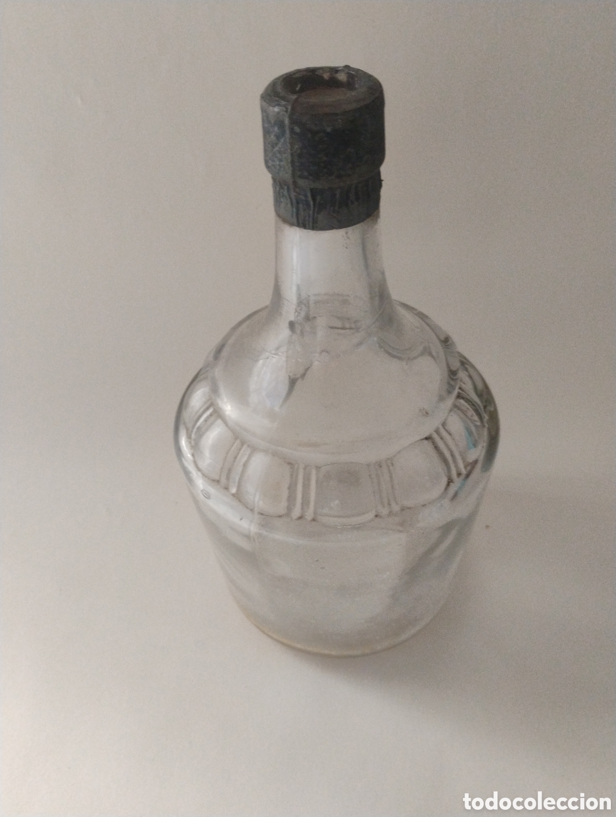 Botellas antiguas: Botella para licores - Foto 2