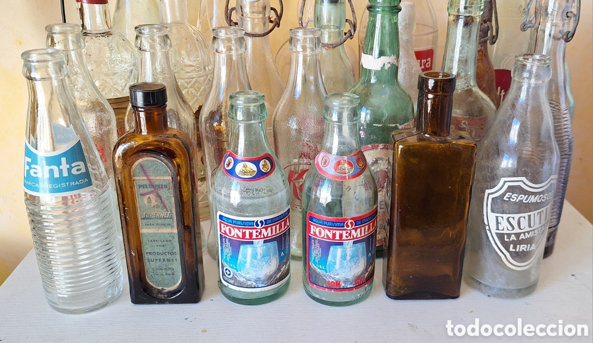 Botellas antiguas: Gran Lote de 32 Botellas Antiguas Variadas - Foto 4
