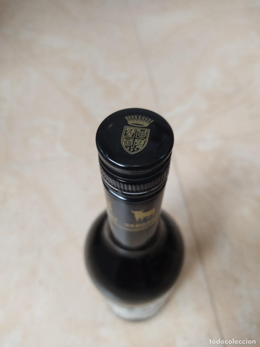 Botellas antiguas: Botella de vino Osborne - Foto 3