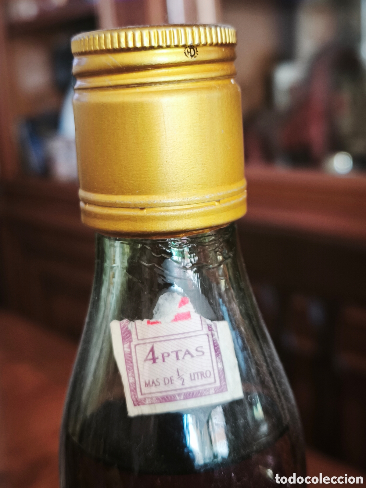 Botellas antiguas: Brandy el hombre de la capa negra. - Foto 3