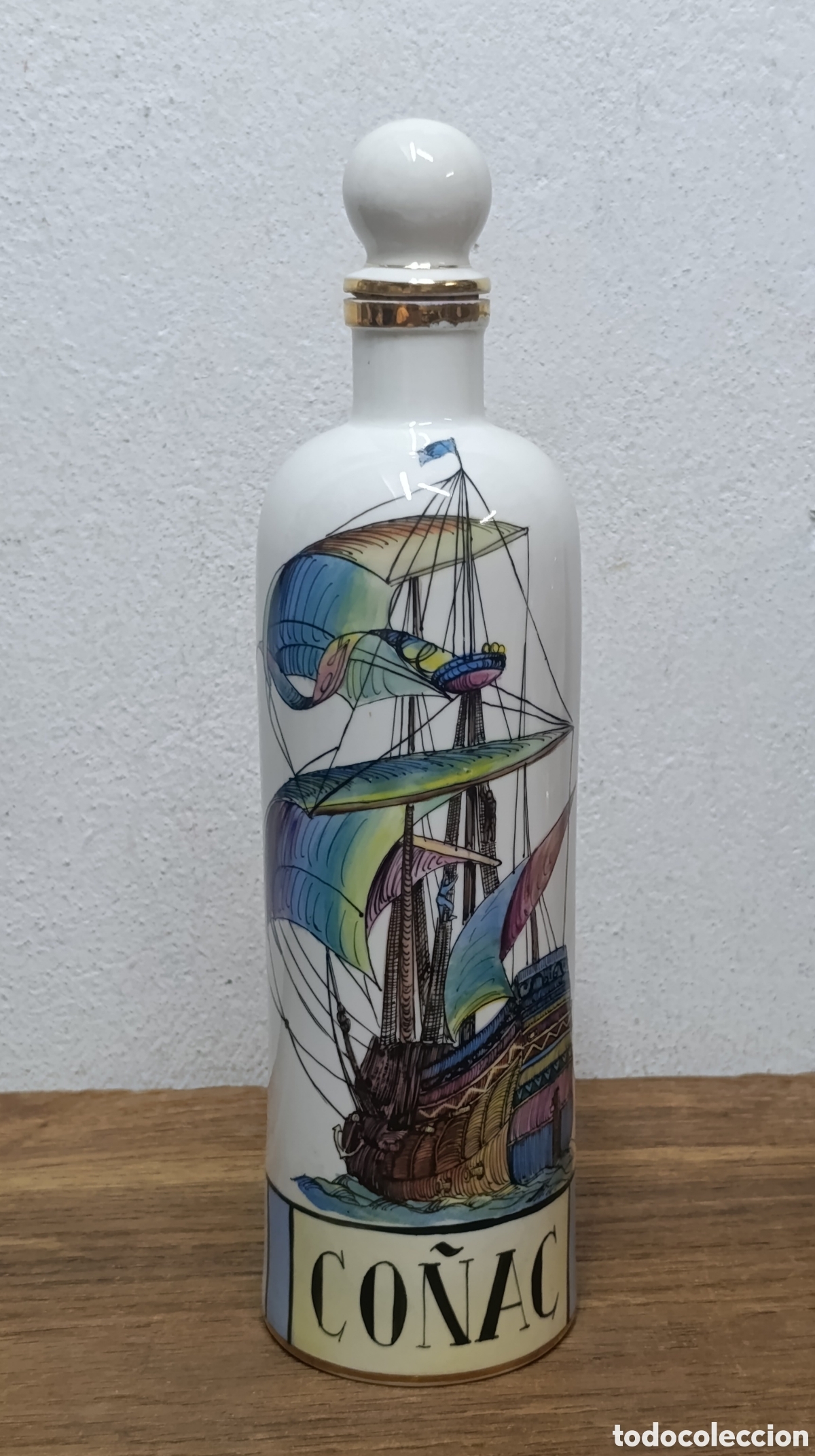 Botellas antiguas: MUY BONITA Y ESCASA BOTELLA DE CO&Ntilde;AC DE CER&Aacute;MICA PINTADA POR SUREDA