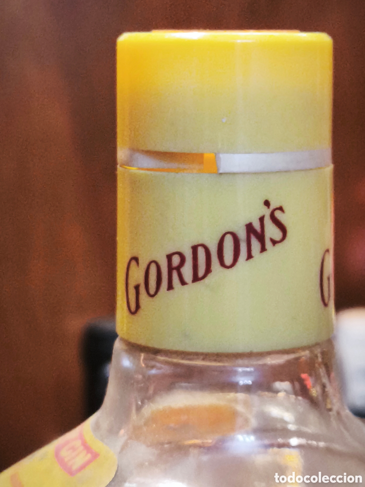 Botellas antiguas: Gordons Distilled Dry Gyn - Foto 3