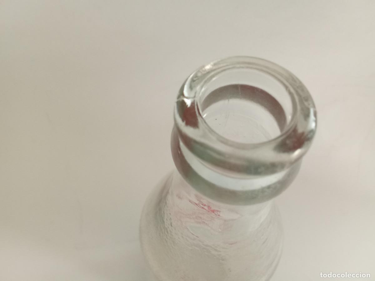 Botellas antiguas: Botella Kas serigrafiada a&ntilde;os 70 - Foto 3