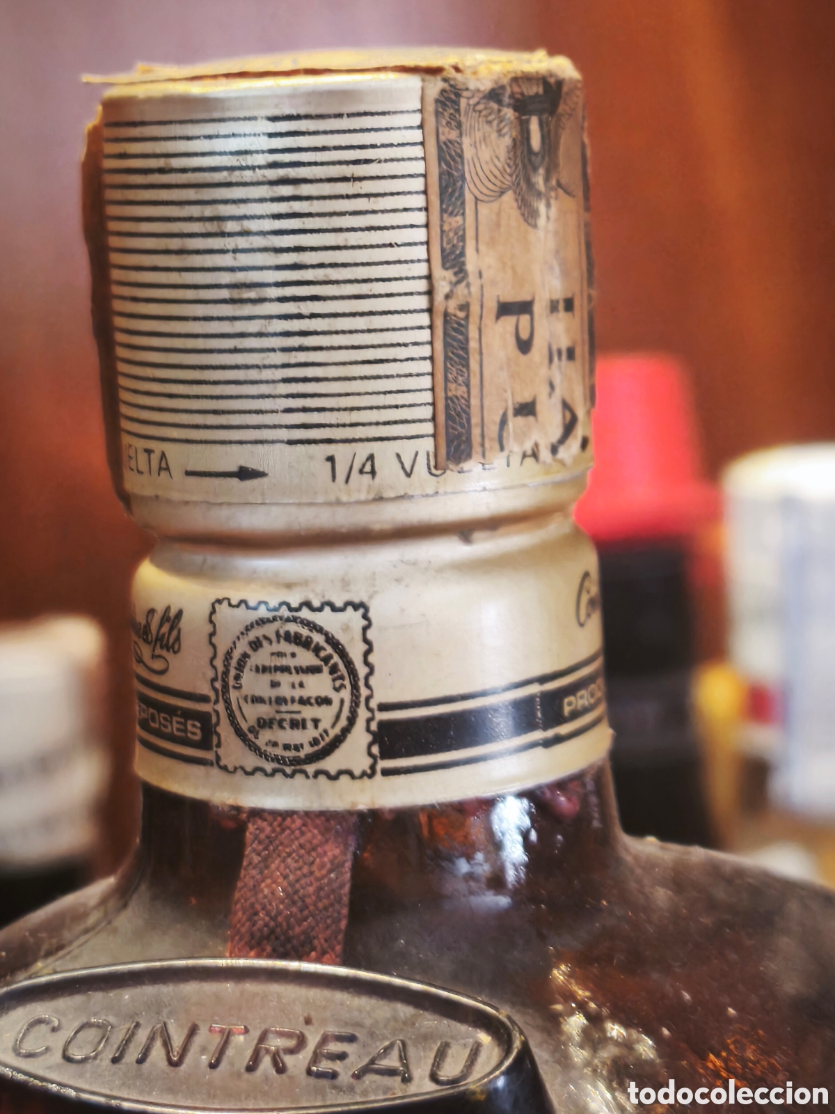 Botellas antiguas: Licor cointreau franc&eacute;s. - Foto 3
