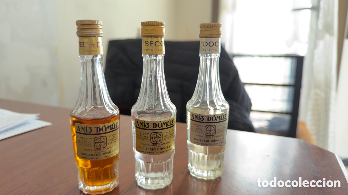 Botellas antiguas: Botellines licor An&iacute;s - Foto 1