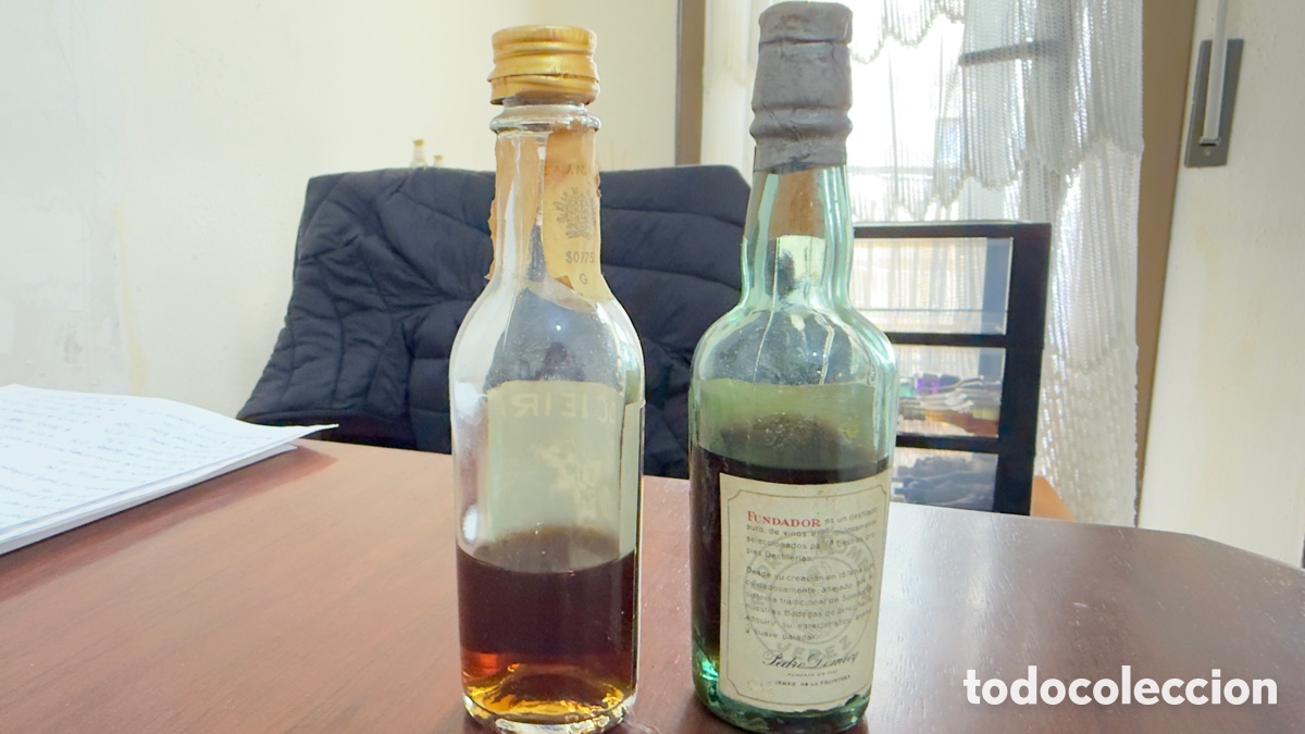 Botellas antiguas: Botellines brandy espa&ntilde;ol y portugu&eacute;s - Foto 2