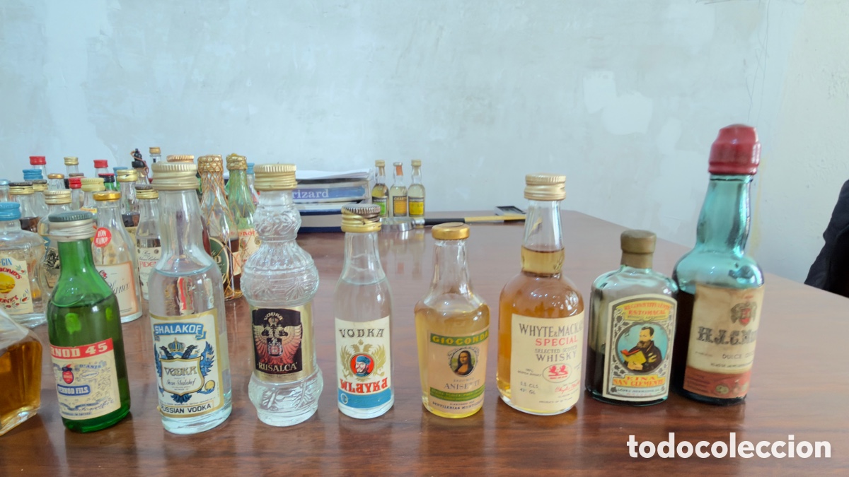 Botellas antiguas: Colecci&oacute;n botellines vintage - Foto 4