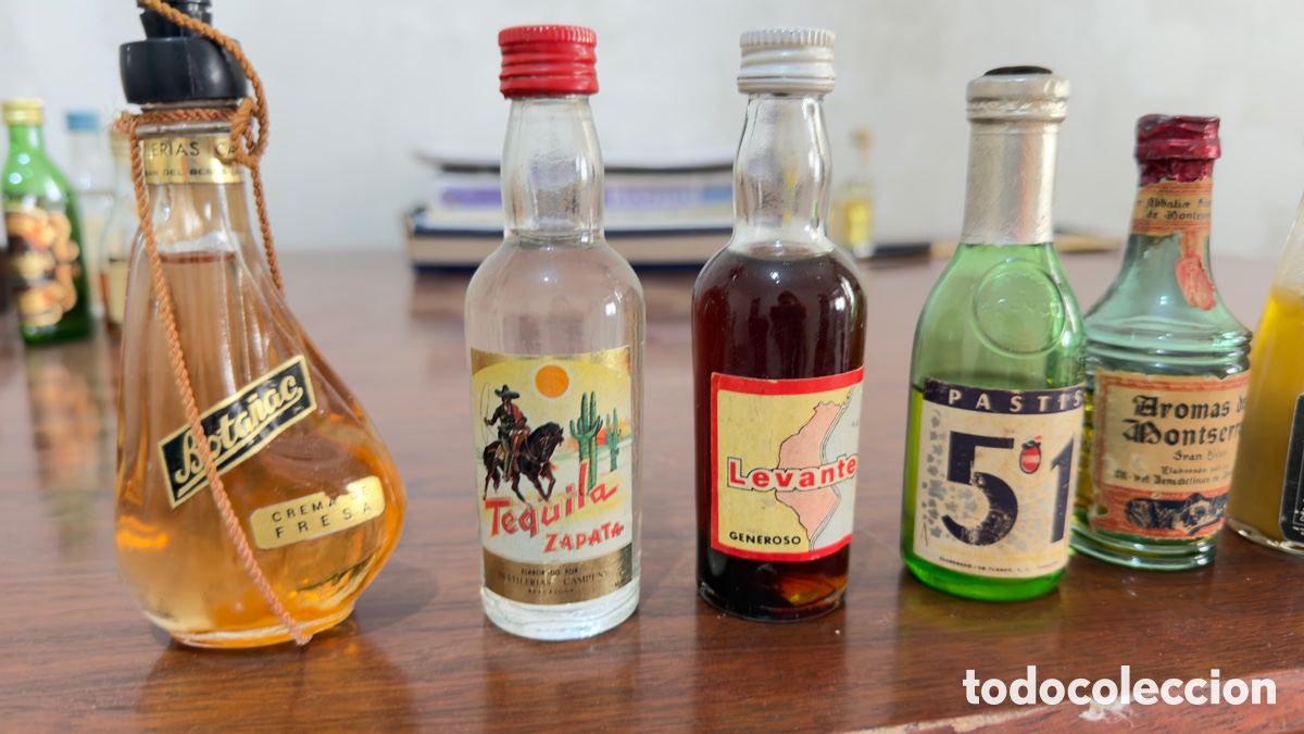 Botellas antiguas: Colecci&oacute;n botellines vintage - Foto 13