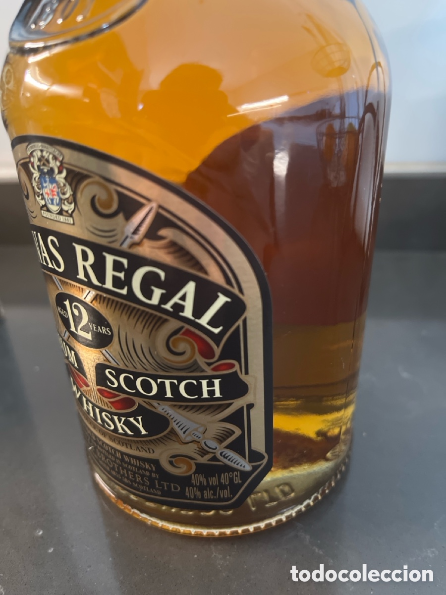 Botellas antiguas: Chivas Regal de los 90 - Foto 3