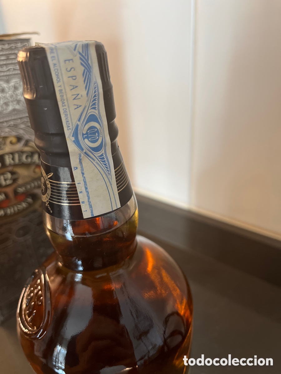 Botellas antiguas: Chivas Regal de los 90 - Foto 4
