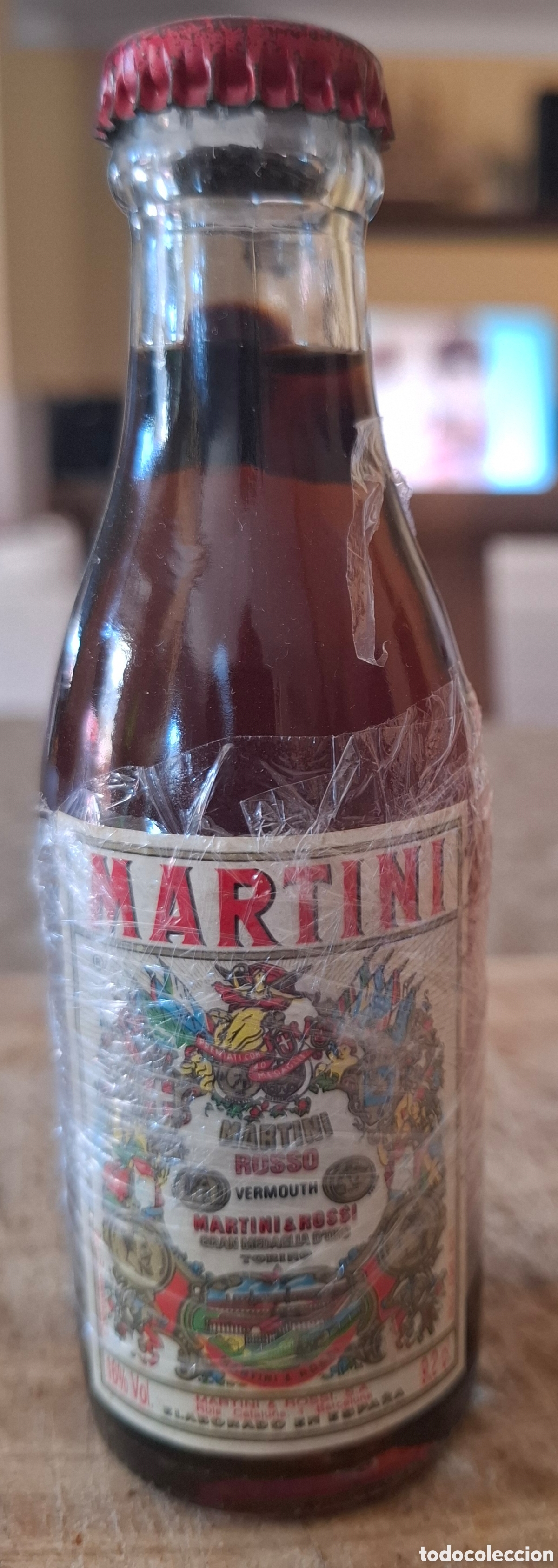 Botellas antiguas: Botellin Martini & Rossi sin abrir