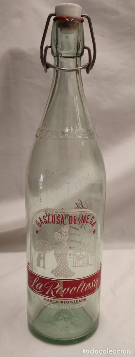Botellas antiguas: ANTIGUA BOTELLA DE GASEOSA LA REVOLTOSA, MADRID