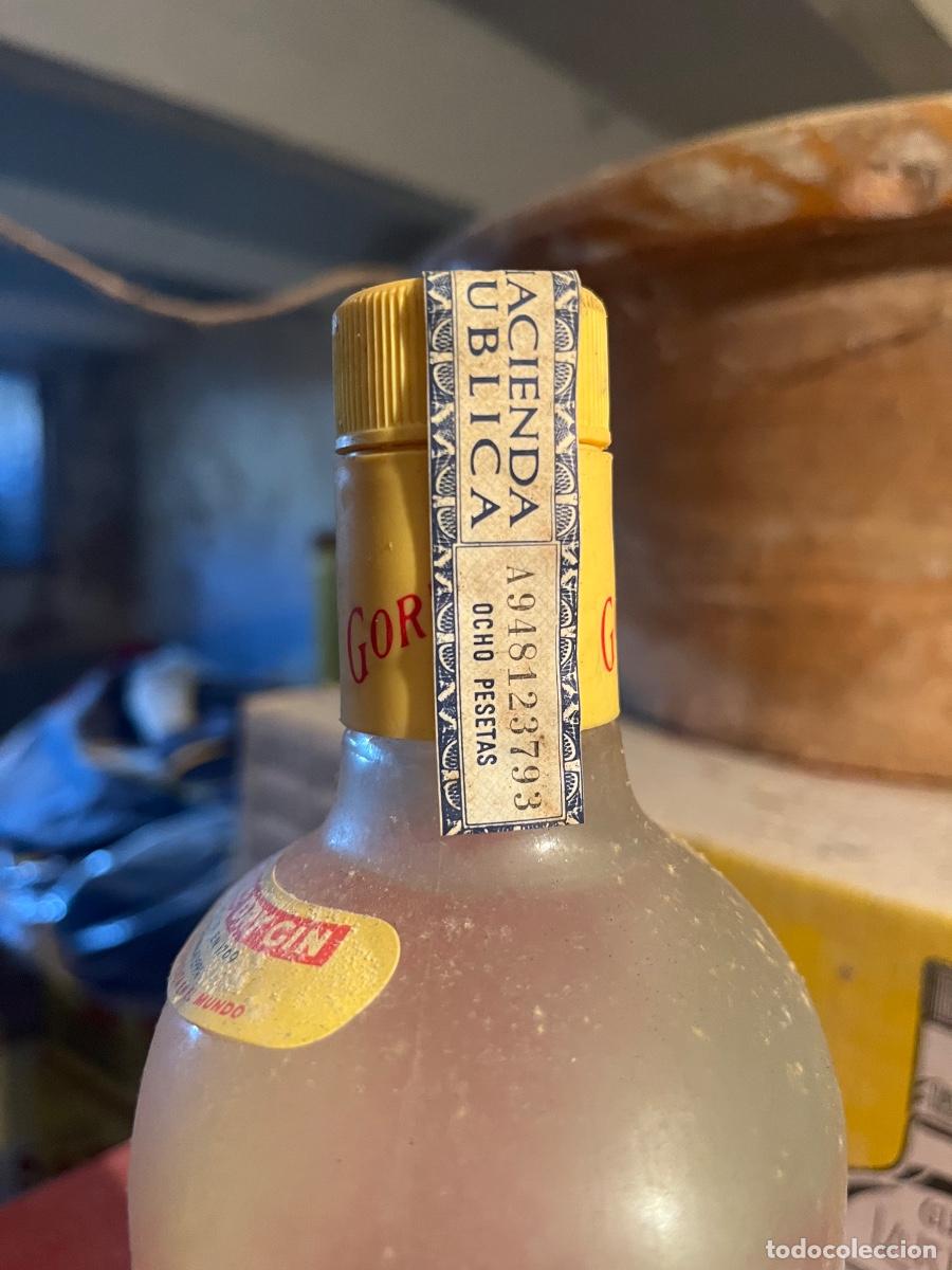Botellas antiguas: Botella Ginebra Gordon&rsquo;s - Foto 3