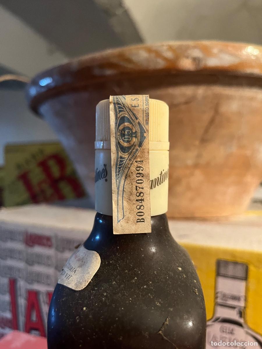 Botellas antiguas: Botella ballantines antigua - Foto 3