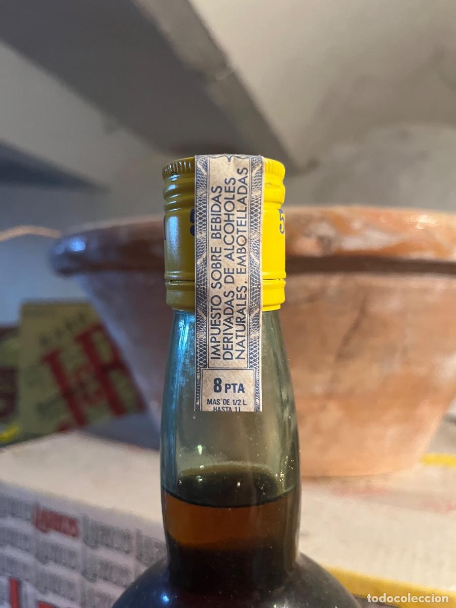 Botellas antiguas: Botella ballantines Brady 501 - Foto 2