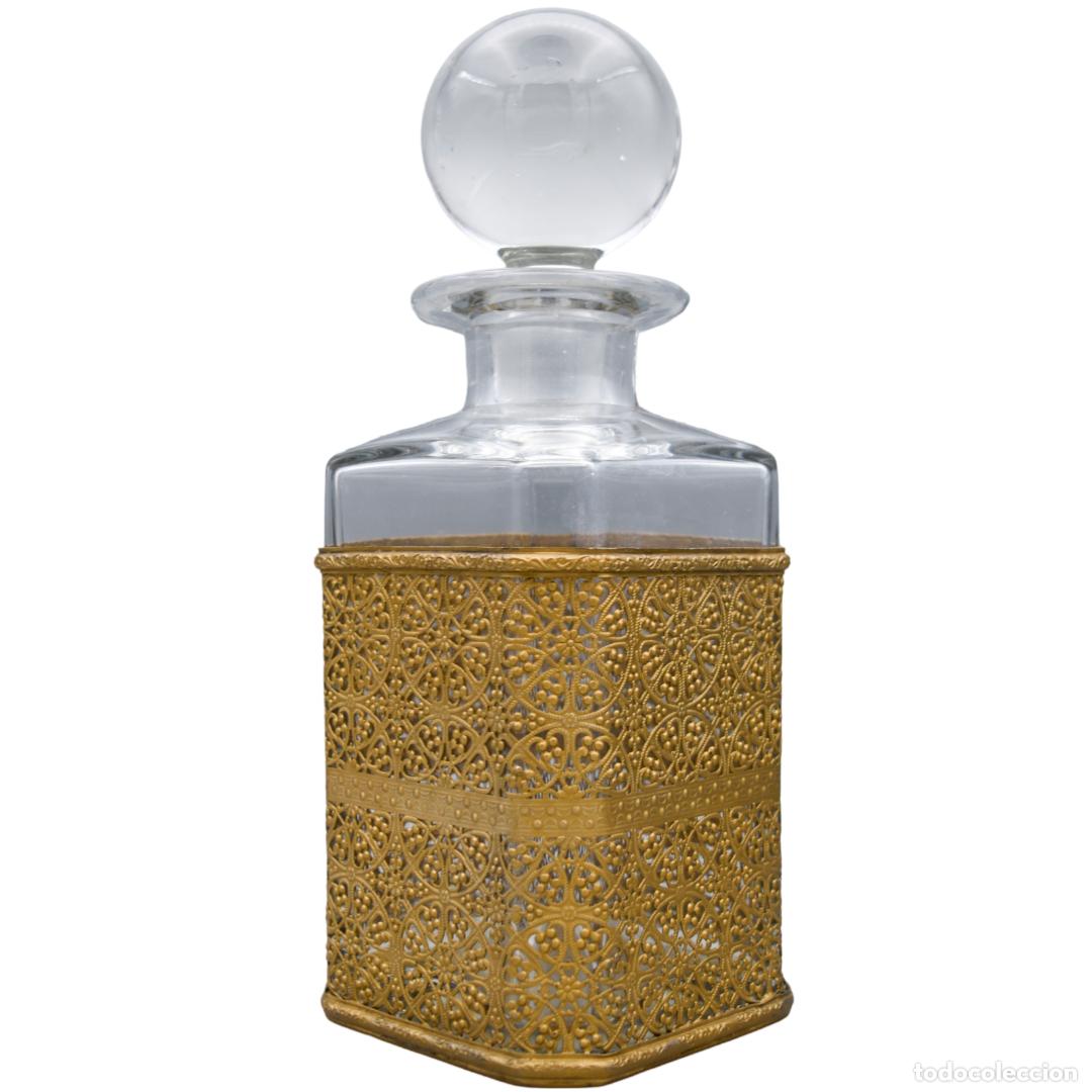 Alte Flaschen: Licorera / botella de lat&oacute;n dorado