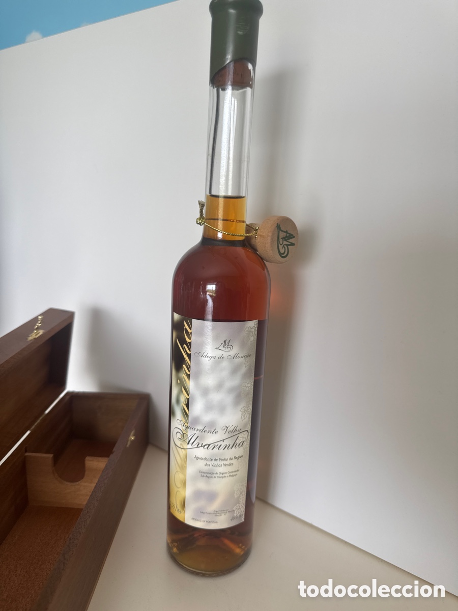 Botellas antiguas: Botella aguardiente portuguesa - Foto 1
