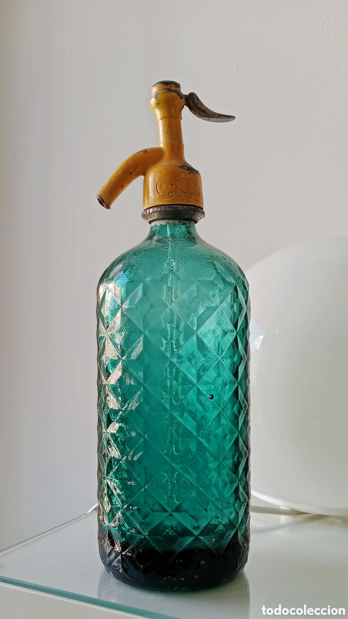Botellas antiguas: Antiguo Sif&oacute;n Tap&oacute;n Plomo. Verde. Cristal tallado. Barcelona.