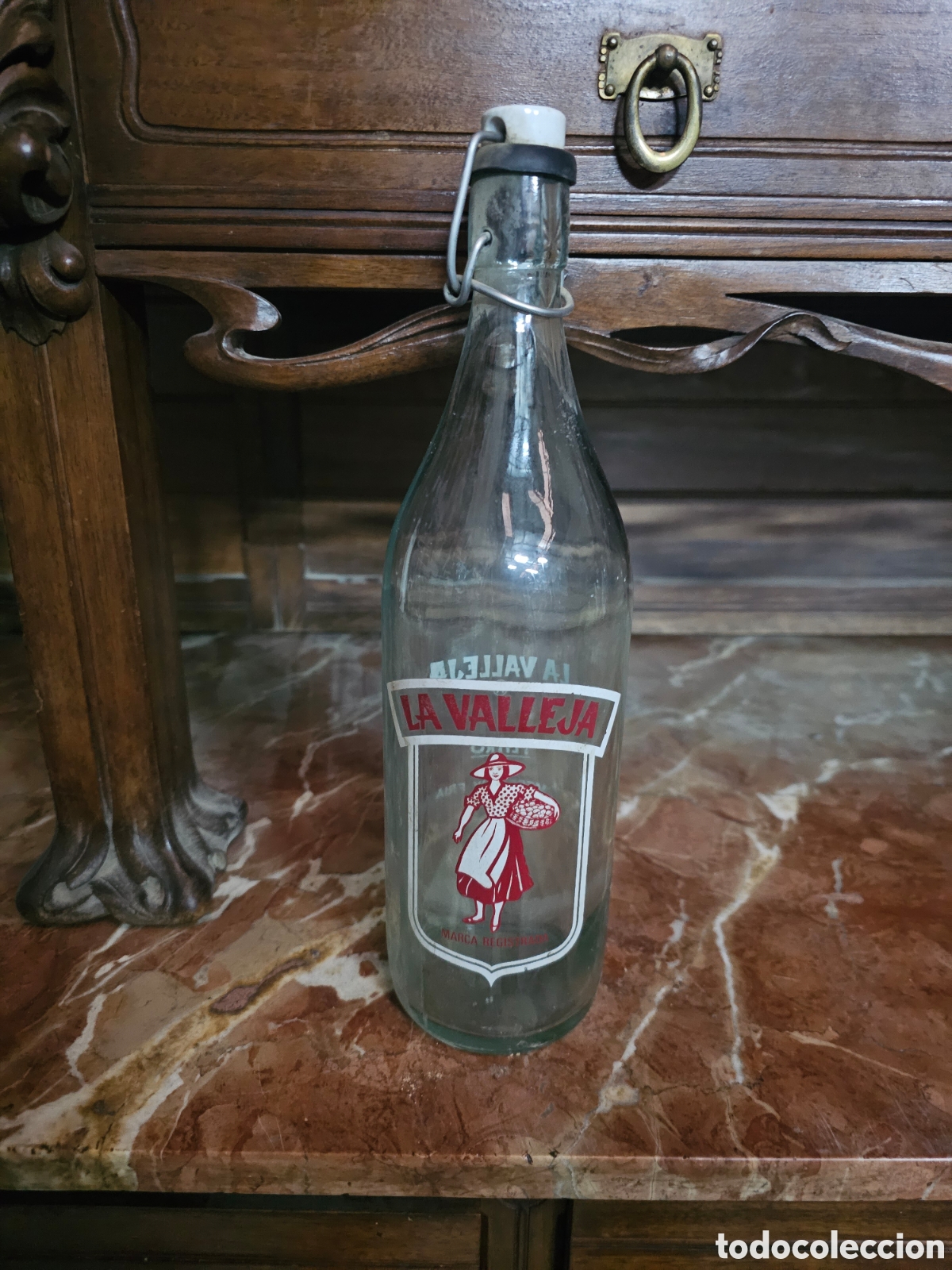 Botellas antiguas: Gaseosa La Valleja. Botella de 1 L - Foto 1