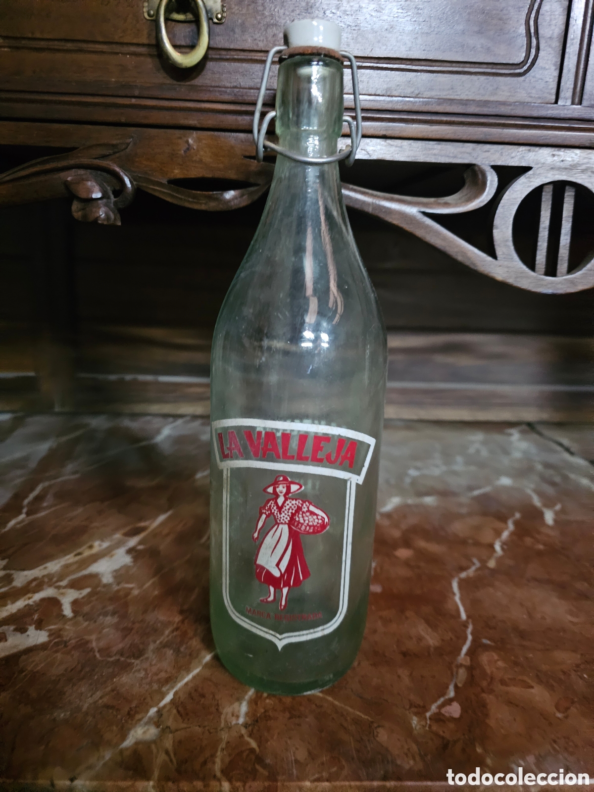 Botellas antiguas: Gaseosa La Valleja. Botella de 1 L - Foto 1