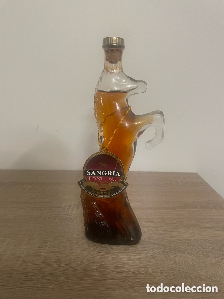 Botellas antiguas: Botella Souvenir Sangr&iacute;a Teichenn&eacute; Forma Caballo Vidrio Sellada Pened&egrave;s A&ntilde;os 90