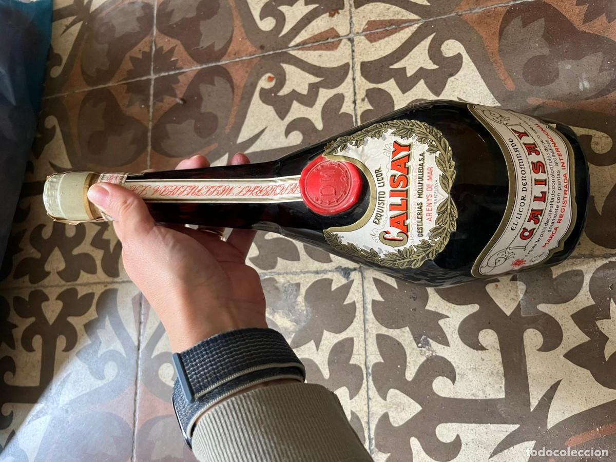 Botellas antiguas: Botella Calisay sin abrir, muy bien conservada (a&ntilde;os 60-70)