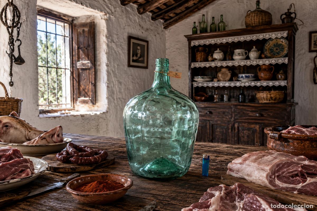 Bouteilles anciennes: Damajuana garrafas de cristal