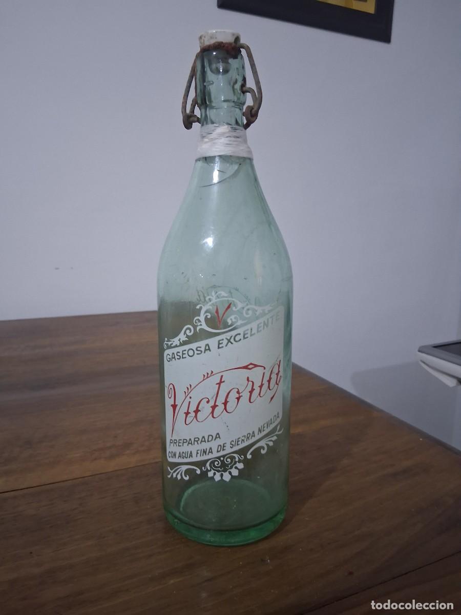 Botellas antiguas: Botella GASEOSA VICTORIA CAJAYAR ALMER&Iacute;A Andaluc&iacute;a agua de sierra nevada Fabrica N&deg; 1170