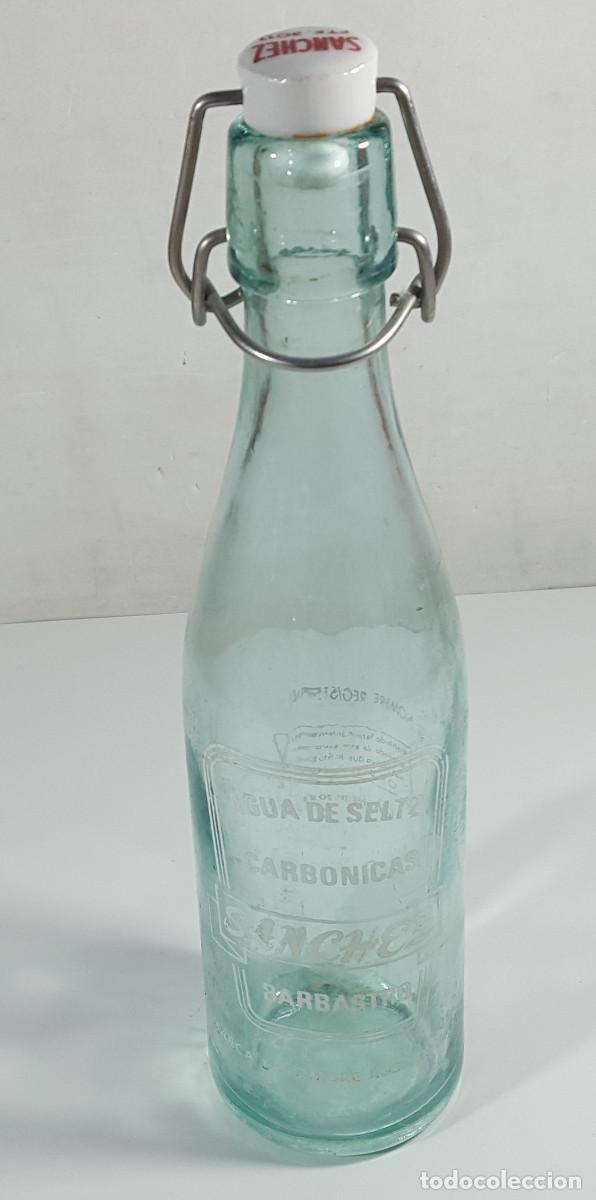 Botellas antiguas: BOTELLA DE CRISTAL AGUA DE SELTZ CARBONICAS SANCHEZ BARBASTRO 24 CM ALTO (200/250 CC), GASEOSA