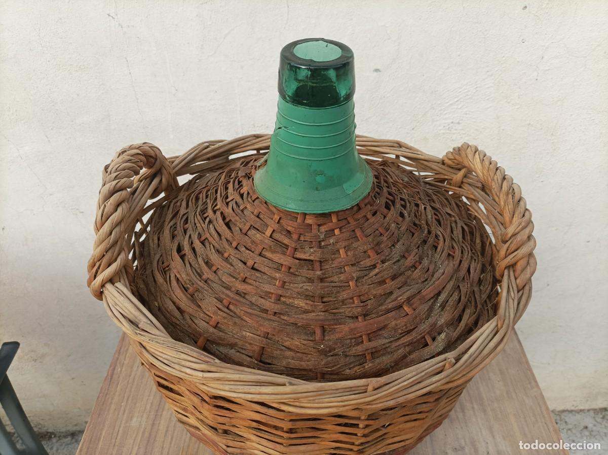 Botellas antiguas: DAMAJUANA FORRADA DE MIMBRE - Foto 3