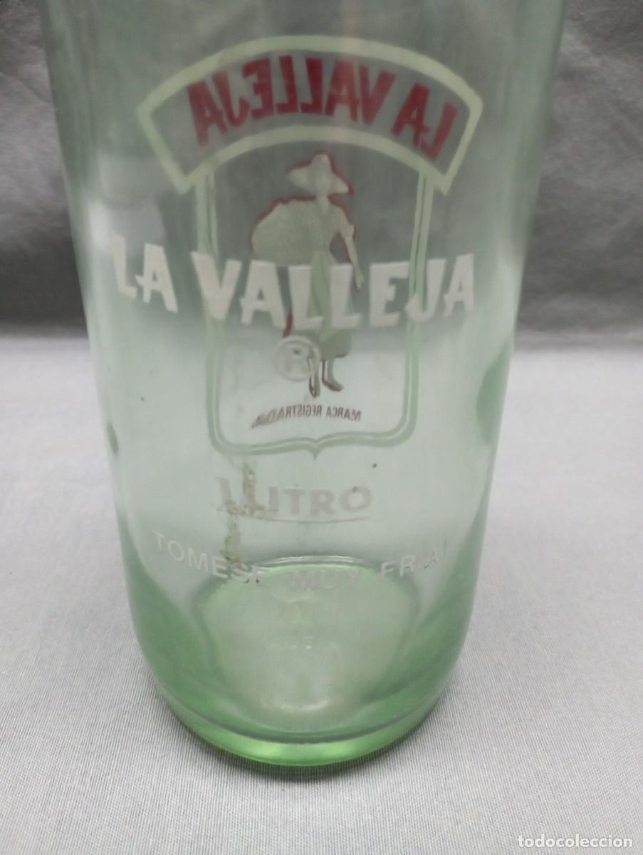 Botellas antiguas: LA VALLEJA. Botella de gaseosa. - Foto 3