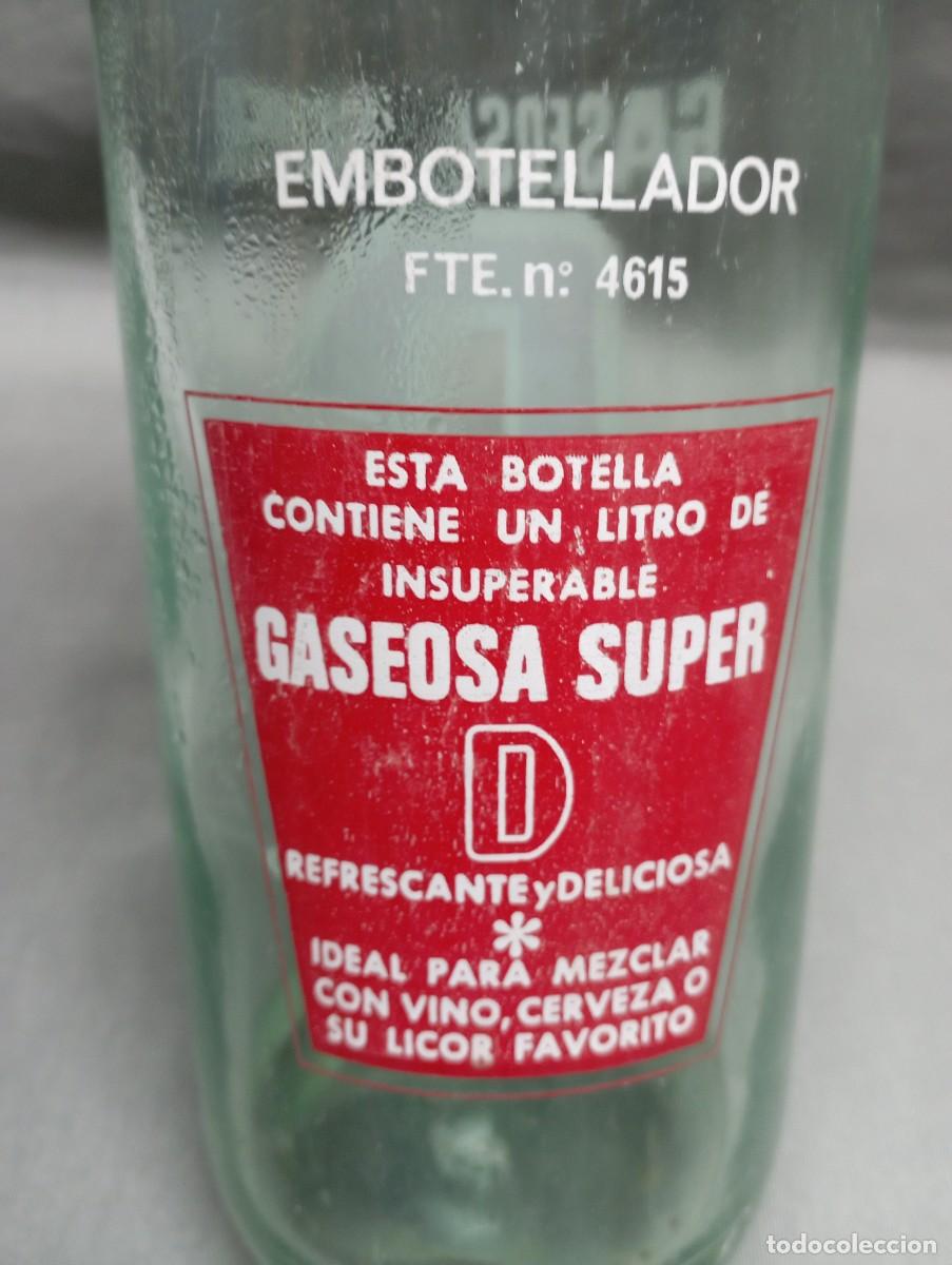Botellas antiguas: SUPER D. Botella de gaseosa. - Foto 3