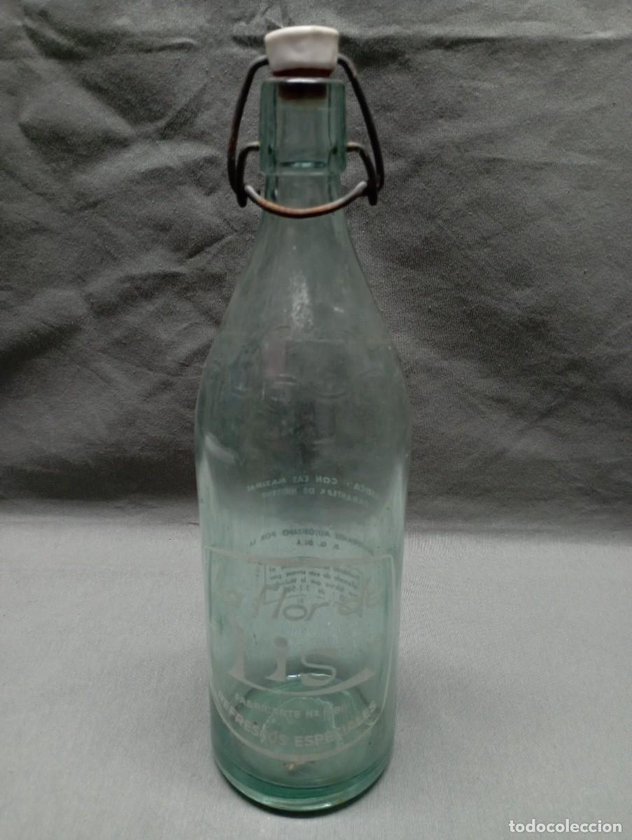 Botellas antiguas: LA FLOR DE LIS. Botella de gaseosa. - Foto 2