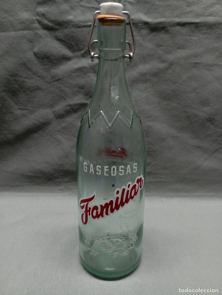 Botellas antiguas: FAMILIAR. Barcelona. Botella de gaseosa. - Foto 2