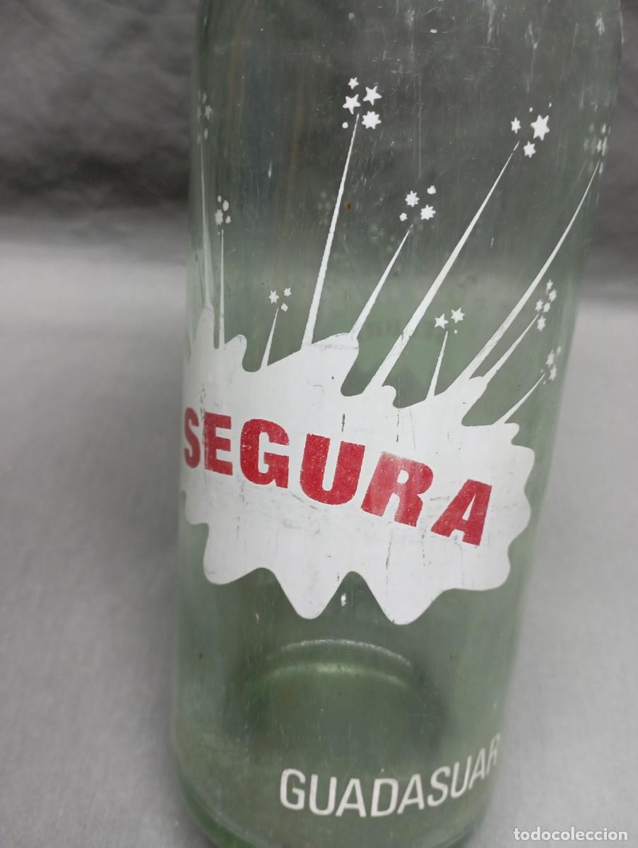 Antique bottles: SEGURA. Guadasuar. Botella de gaseosa.