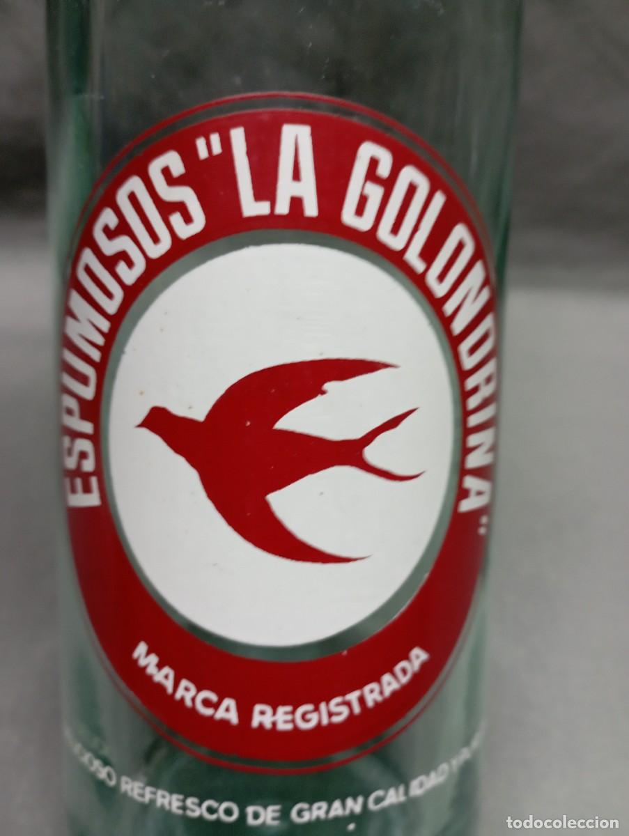Botellas antiguas: LA GOLONDRINA. Botella de gaseosa.