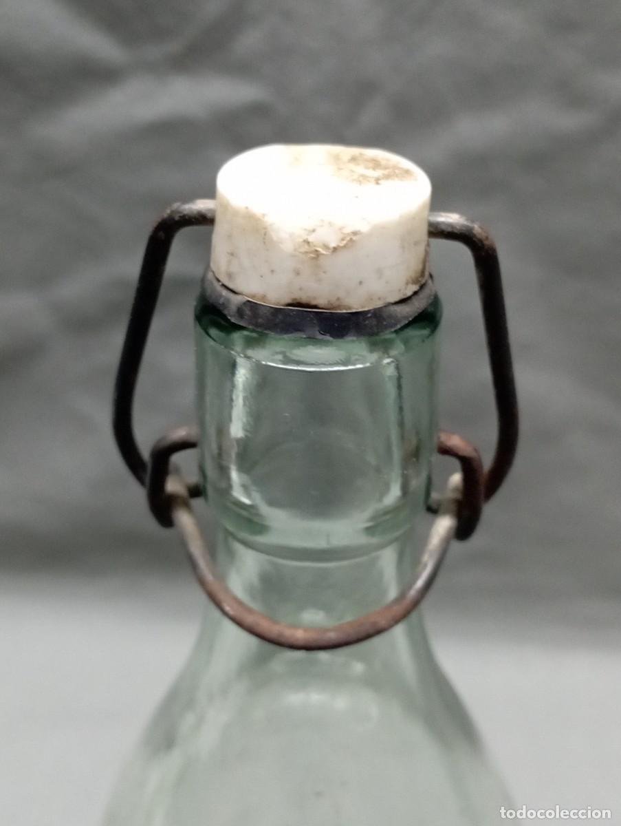 Botellas antiguas: TRONCOSO. Botella de gaseosa. - Foto 4