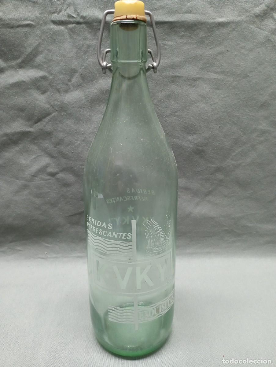 Botellas antiguas: KVKY Botella de gaseosa. - Foto 2