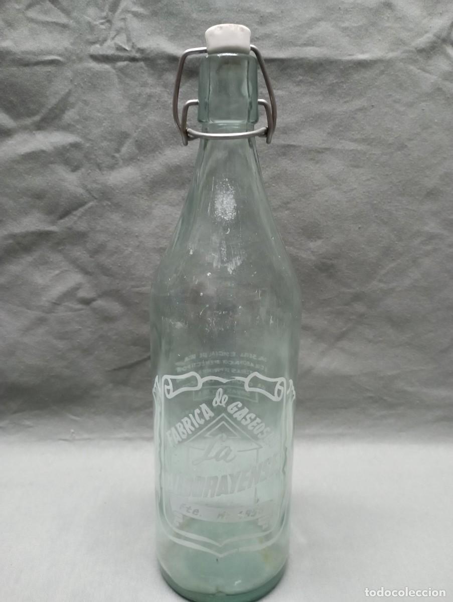 Botellas antiguas: LA ALBORAYENSE. Botella de gaseosa. - Foto 2
