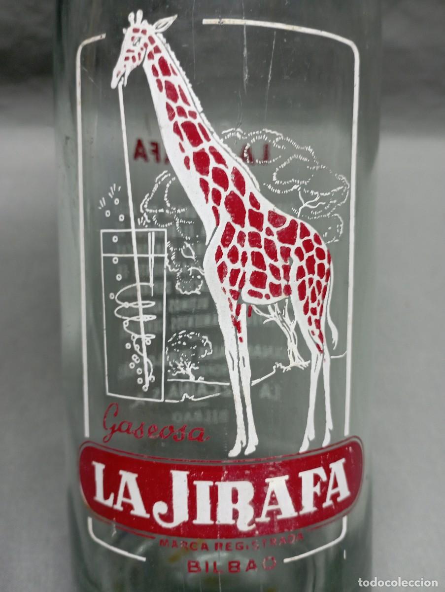 Botellas antiguas: LA JIRAFA, Bilbao. Botella de gaseosa.