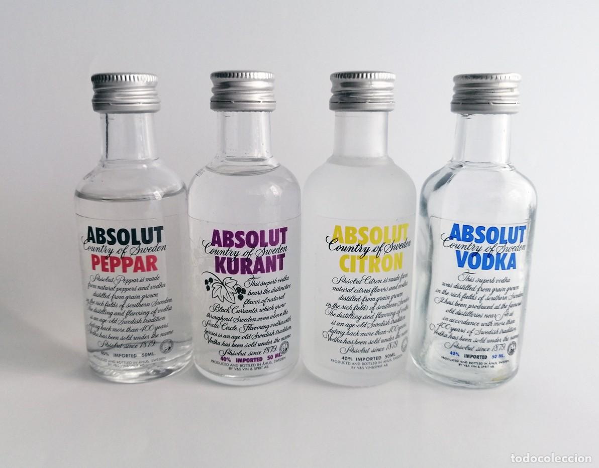 Botellas antiguas: Lote de 4 botellitas miniaturas de Vodka Absolut - Sabores и Cl&aacute;sica - Cristal - Vintage