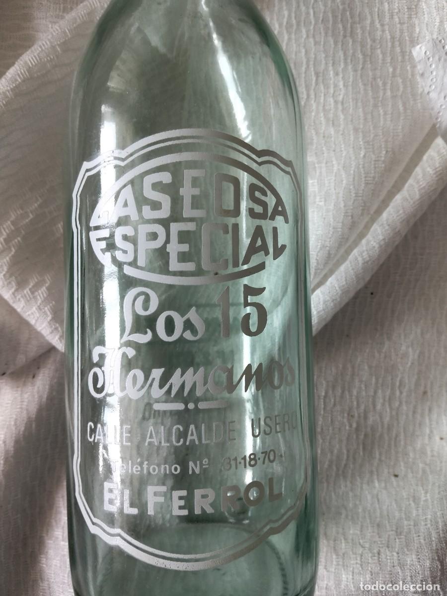Botellas antiguas: BOTELLA DE GASEOSA LOS 15 HERMANOS - Foto 1